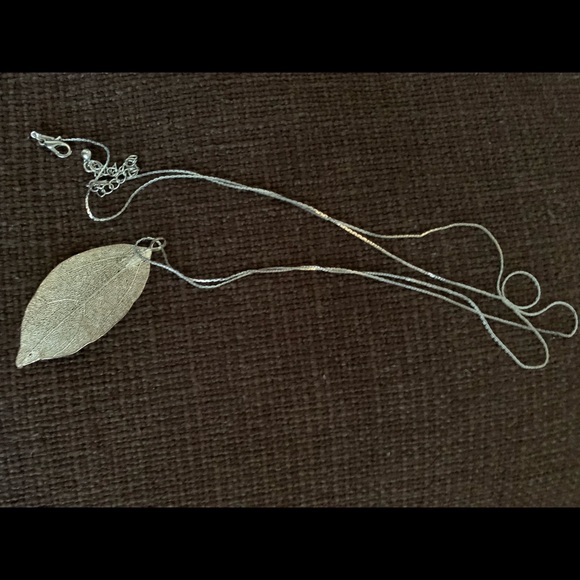 Set of three beautiful necklaces - Picture 9 of 9